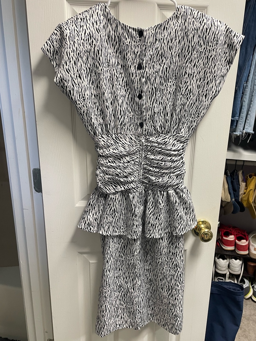 80s vintage Black and white Printed Peplum Midi Dress - Picture 2 of 6